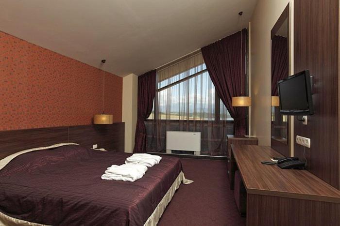 Family Hotel - Restaurant Ring Montana Room photo